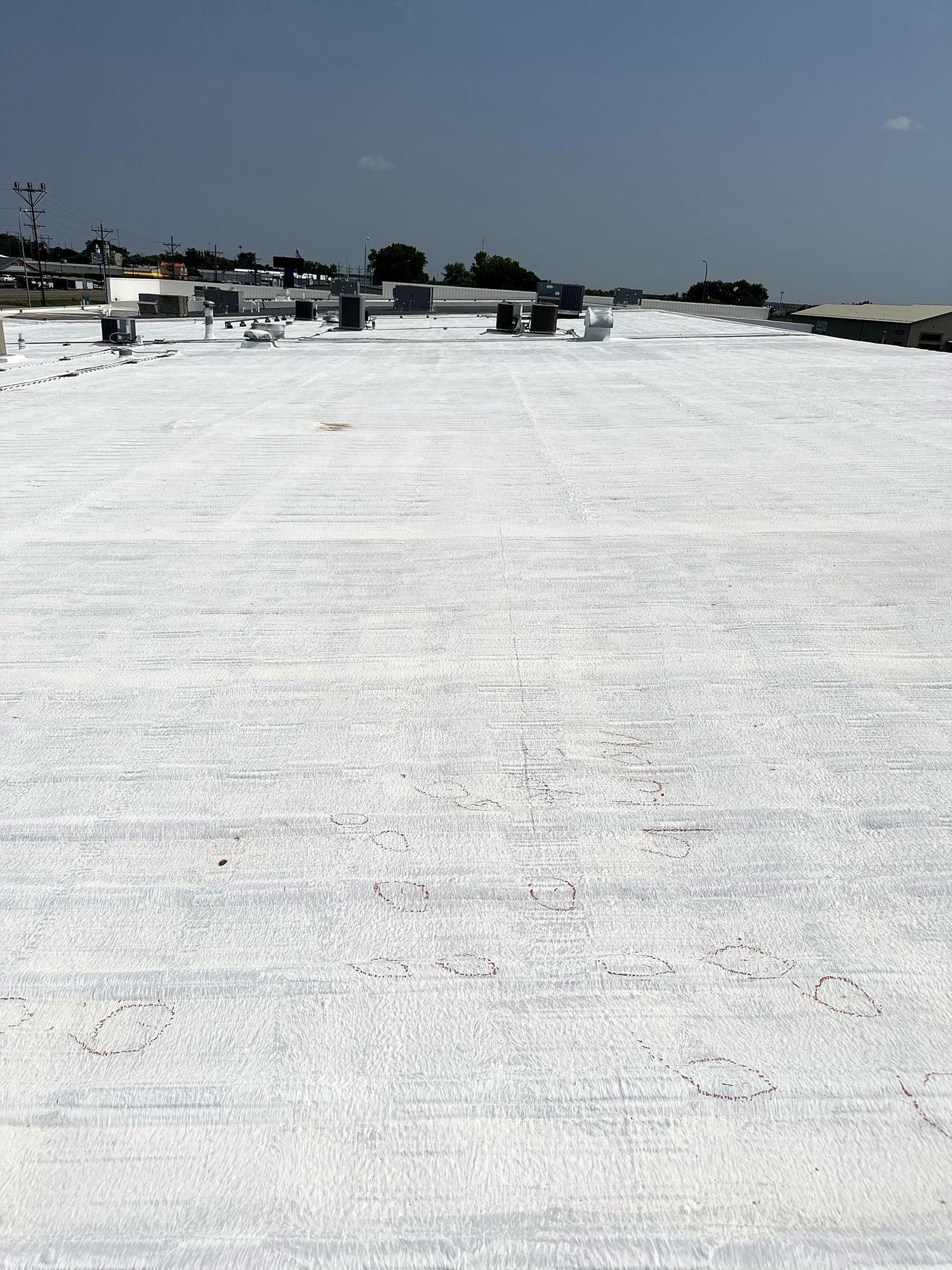 Wide view of the white flat roof (inspection, Jul 2023)